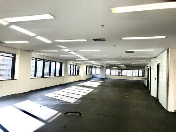 Edifício Residencial para Alugar, 498 m² em Cidade Monções - São Paulo