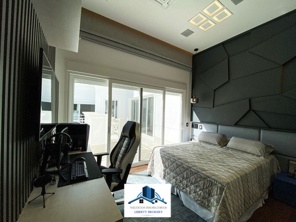 Imagem Casa com 7 Quartos à Venda, 1.600 m² Imagem Casa com 7 Quartos à Venda, 1.600 m²
