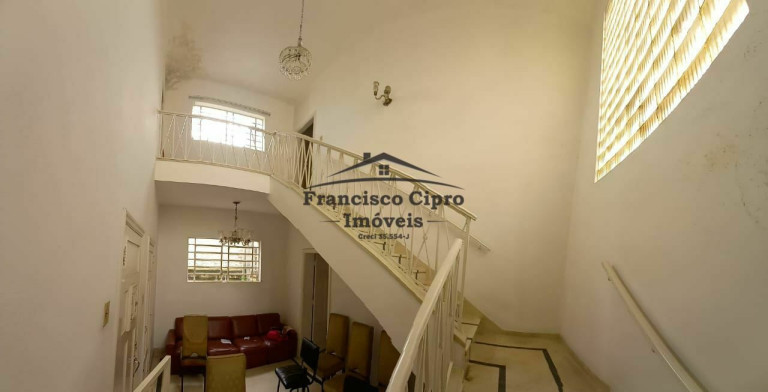 Imagem Sobrado à Venda, 404 m² em Centro - Guaratinguetá Imagem Sobrado à Venda, 404 m² em Centro - Guaratinguetá