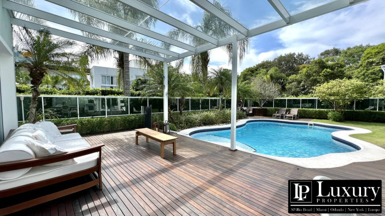Imagem Casa com 7 Quartos à Venda, em Jurerê Internacional - Florianópolis Imagem Casa com 7 Quartos à Venda, em Jurerê Internacional - Florianópolis