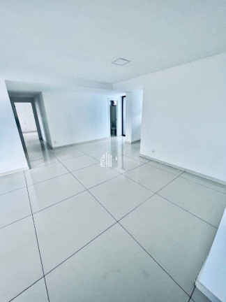 Imagem Apartamento com 3 Quartos à Venda, 216 m² em Jóquei - Teresina Imagem Apartamento com 3 Quartos à Venda, 216 m² em Jóquei - Teresina