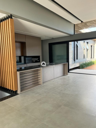 Imagem Casa com 4 Quartos à Venda, 300 m² Imagem Casa com 4 Quartos à Venda, 300 m²