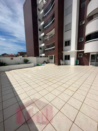 Imagem Imóvel com 2 Quartos à Venda, 214 m²