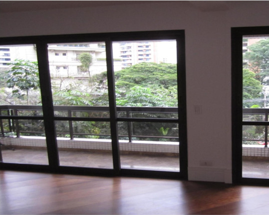 Imagem Imóvel com 3 Quartos à Venda, 210 m² em Vila Nova Conceição - São Paulo Imagem Imóvel com 3 Quartos à Venda, 210 m² em Vila Nova Conceição - São Paulo