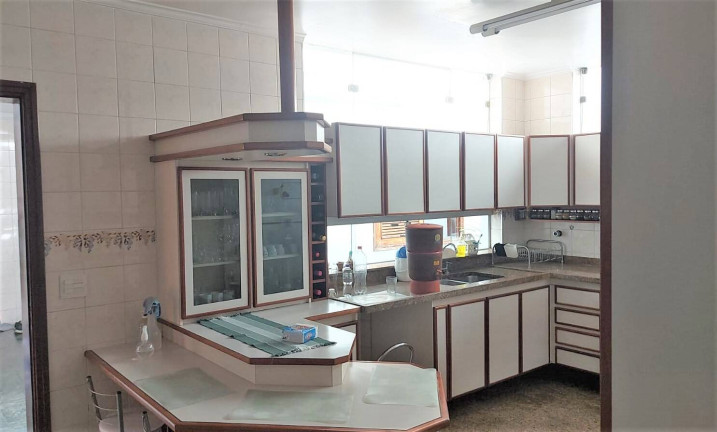 Imagem Casa com 4 Quartos à Venda, 224 m² em Interlagos - São Paulo Imagem Casa com 4 Quartos à Venda, 224 m² em Interlagos - São Paulo