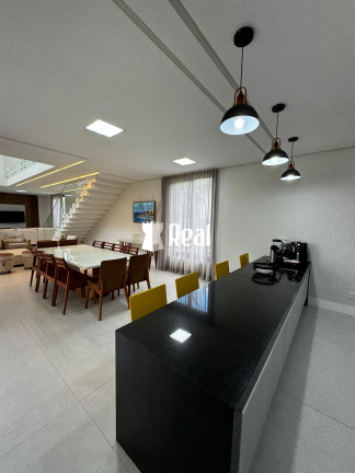 Imagem Casa com 5 Quartos à Venda, 360 m² em Guarajuba (monte Gordo) - Camaçari