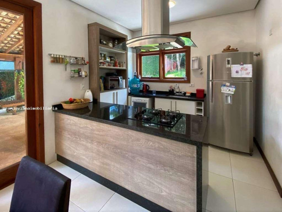 Imagem Casa à Venda, em Chácara Das Candeias - Carapicuíba Imagem Casa à Venda, em Chácara Das Candeias - Carapicuíba