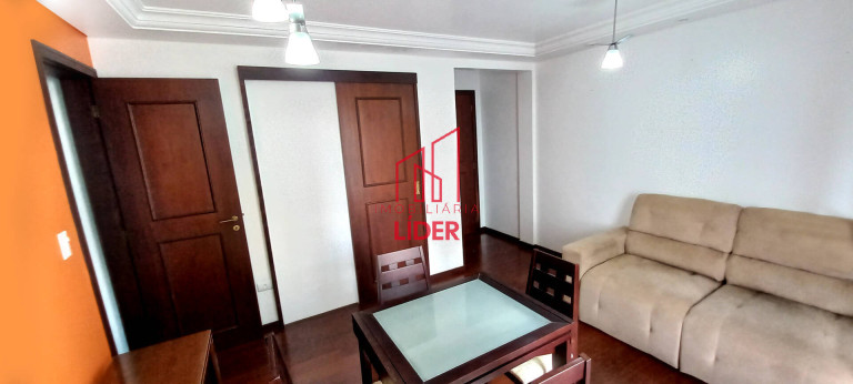Imagem Apartamento com 3 Quartos à Venda, 61 m² em Cabral - Curitiba