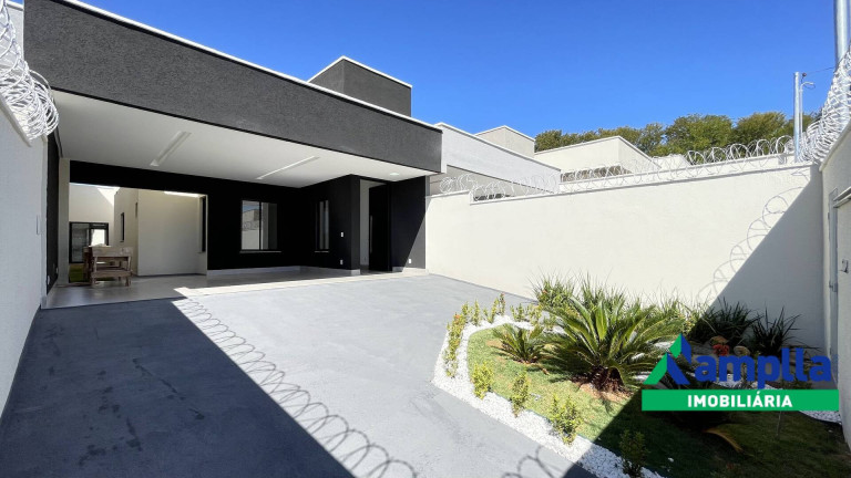 Imagem Casa com 3 Quartos à Venda, 400 m² em Das Indústrias - Senador Canedo Imagem Casa com 3 Quartos à Venda, 400 m² em Das Indústrias - Senador Canedo