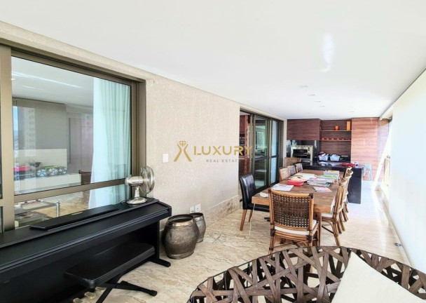 Imagem Imóvel com 4 Quartos à Venda, 360 m² em Vila Da Serra - Nova Lima Imagem Imóvel com 4 Quartos à Venda, 360 m² em Vila Da Serra - Nova Lima