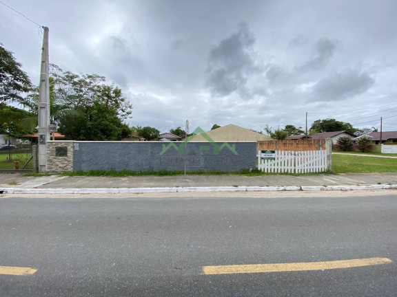 Imagem Terreno à Venda, 221 m² em Pinheiros - Balneário Barra Do Sul Imagem Terreno à Venda, 221 m² em Pinheiros - Balneário Barra Do Sul