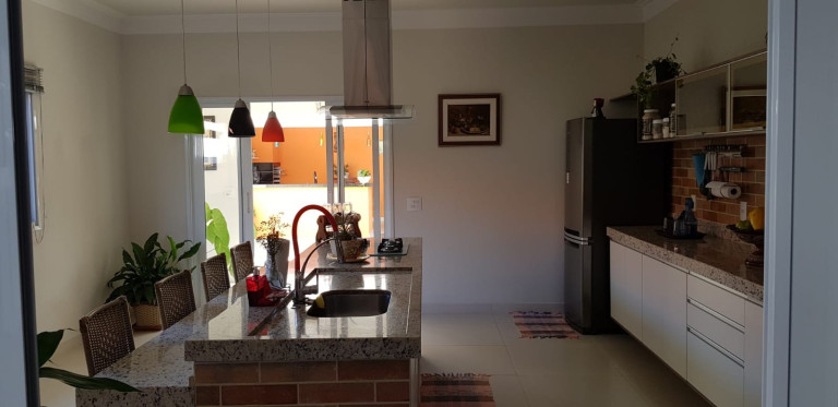 Casa com 2 Quartos à Venda, 180 m² em Condomínio Lagos De Icaraí - Salto
