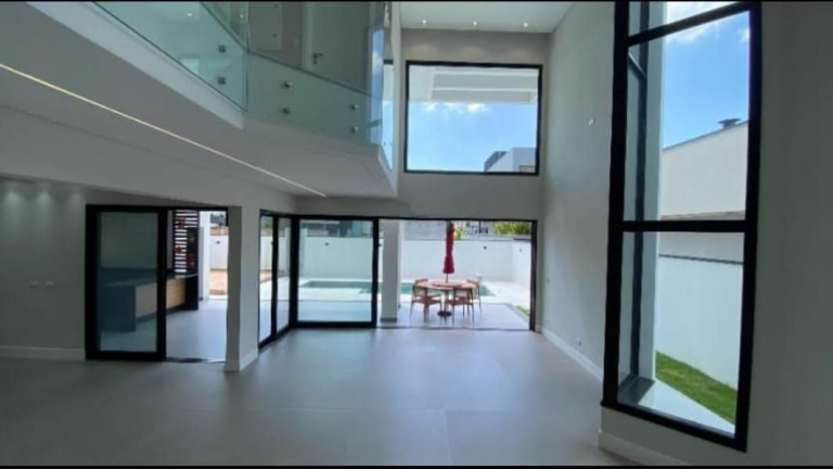 Sobrado com 4 Quartos à Venda, 435 m² em Jardim Do Golfe - São José Dos Campos