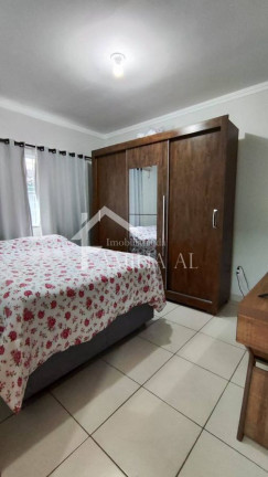 Imagem Apartamento com 2 Quartos à Venda, 54 m² em Iririú - Joinville