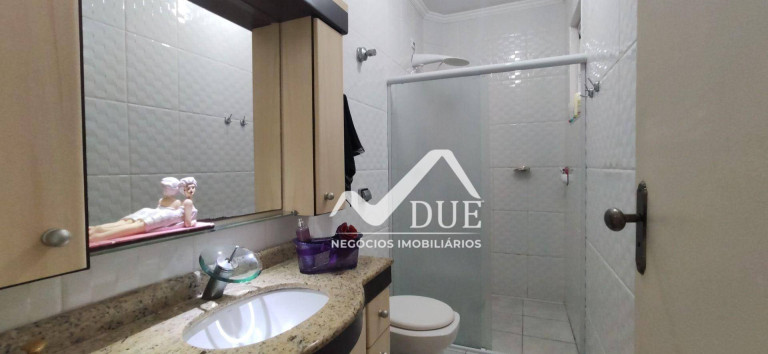 Imagem Casa com 3 Quartos à Venda, 145 m² em Macuco - Santos