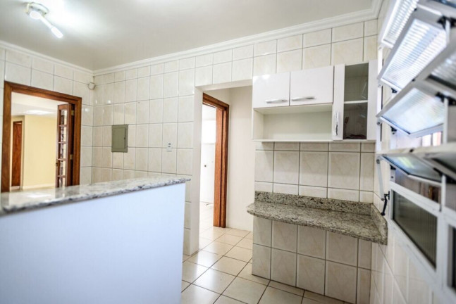 Imagem Casa com 4 Quartos à Venda, 225 m² em Tristeza - Porto Alegre Imagem Casa com 4 Quartos à Venda, 225 m² em Tristeza - Porto Alegre