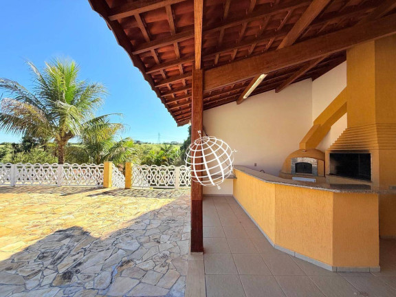 Imagem Chácara com 4 Quartos à Venda, 301 m² em Batatuba - Piracaia Imagem Chácara com 4 Quartos à Venda, 301 m² em Batatuba - Piracaia
