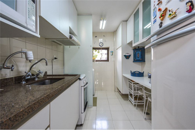 Imagem Imóvel com 2 Quartos à Venda, em Moema - São Paulo Imagem Imóvel com 2 Quartos à Venda, em Moema - São Paulo