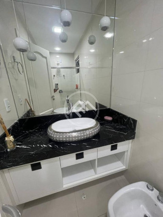 Imagem Apartamento com 4 Quartos à Venda, 158 m² em Meia Praia - Itapema Imagem Apartamento com 4 Quartos à Venda, 158 m² em Meia Praia - Itapema
