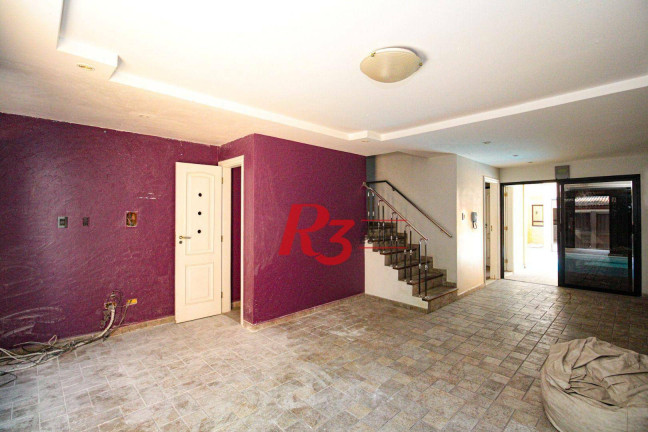 Imagem Sobrado com 3 Quartos para Alugar, 240 m² em Gonzaga - Santos Imagem Sobrado com 3 Quartos para Alugar, 240 m² em Gonzaga - Santos