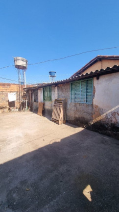 Imagem Casa com 3 Quartos à Venda, 180 m² em Parque Oeste Industrial - Goiânia Imagem Casa com 3 Quartos à Venda, 180 m² em Parque Oeste Industrial - Goiânia