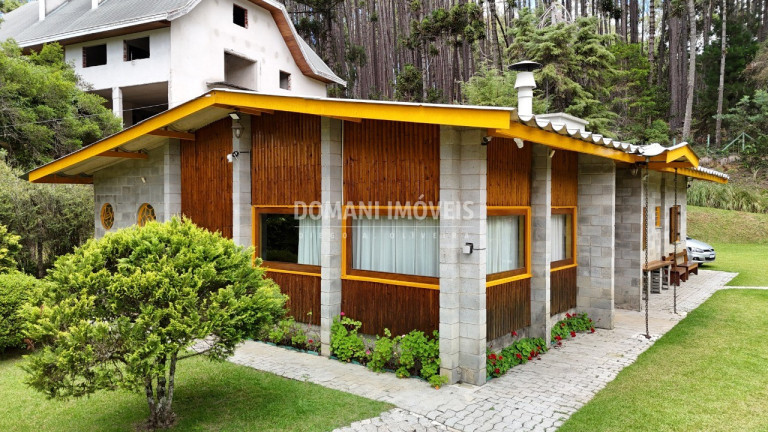 Imagem Casa com 4 Quartos à Venda, 190 m² em Região Do Jardim Do Embaixador - Campos Do Jordão Imagem Casa com 4 Quartos à Venda, 190 m² em Região Do Jardim Do Embaixador - Campos Do Jordão