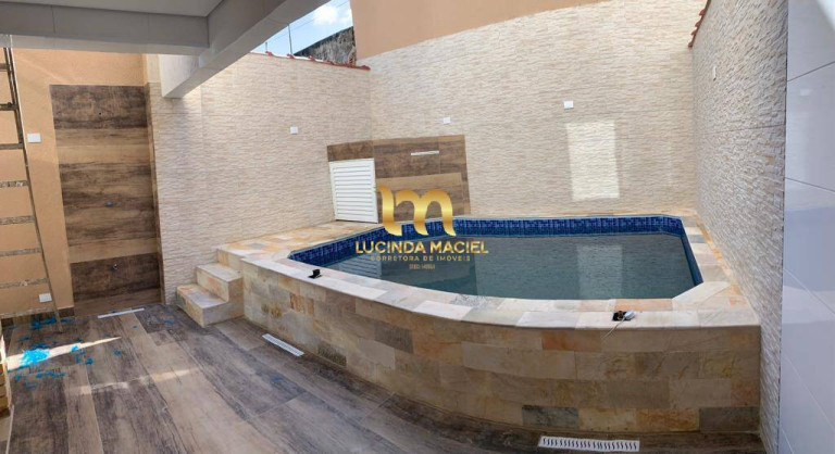 Sobrado com 3 Quartos à Venda, 130 m² em Ocian - Praia Grande