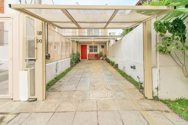 Imagem Casa com 3 Quartos à Venda, 120 m² em Guarujá - Porto Alegre Imagem Casa com 3 Quartos à Venda, 120 m² em Guarujá - Porto Alegre