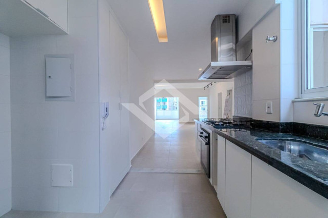 Imagem Apartamento com 3 Quartos à Venda, 135 m² em Copacabana - Rio De Janeiro Imagem Apartamento com 3 Quartos à Venda, 135 m² em Copacabana - Rio De Janeiro