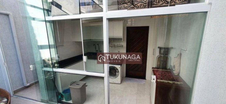 Imagem Sobrado com 3 Quartos à Venda, 252 m² em Parque Renato Maia - Guarulhos Imagem Sobrado com 3 Quartos à Venda, 252 m² em Parque Renato Maia - Guarulhos