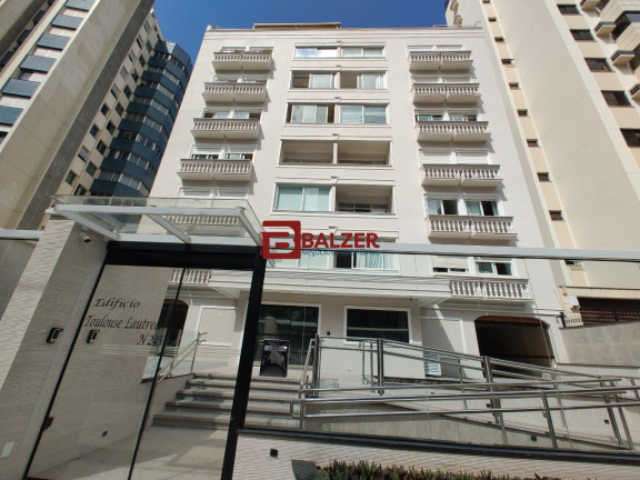 Imagem Apartamento com 3 Quartos à Venda, 122 m² em Centro - Florianópolis Imagem Apartamento com 3 Quartos à Venda, 122 m² em Centro - Florianópolis