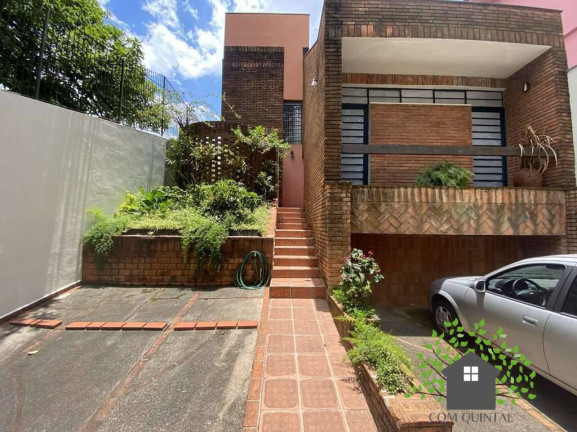 Casa à Venda, 210 m² em Jardim Peri Peri - Cotia