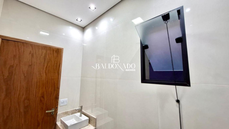 Imagem Casa com 3 Quartos à Venda, 100 m² em Centro - Extrema Imagem Casa com 3 Quartos à Venda, 100 m² em Centro - Extrema