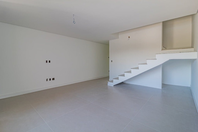Imagem Casa com 3 Quartos à Venda, 210 m² em Chácara Das Pedras - Porto Alegre