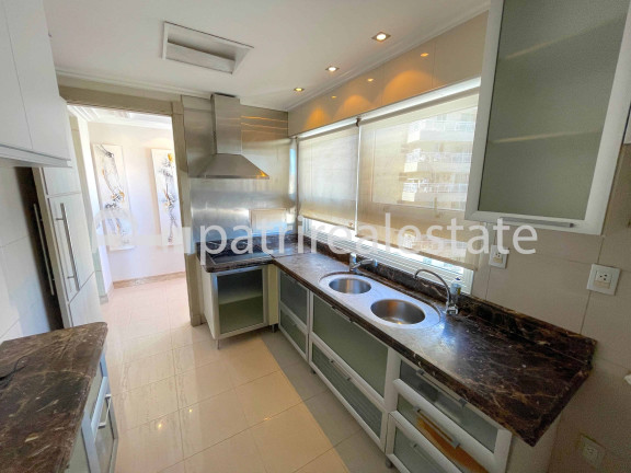 Imagem Apartamento com 3 Quartos à Venda, 273 m² em Cocó - Fortaleza Imagem Apartamento com 3 Quartos à Venda, 273 m² em Cocó - Fortaleza