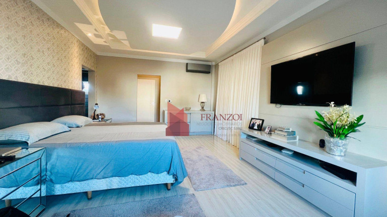 Imagem Casa com 4 Quartos à Venda, 381 m² em Vila Operária - Itajaí Imagem Casa com 4 Quartos à Venda, 381 m² em Vila Operária - Itajaí