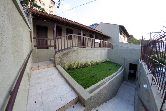Casa com 5 Quartos à Venda, 366 m² em São Lucas - Belo Horizonte