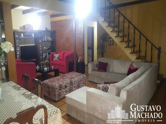 Imagem Casa com 3 Quartos à Venda, 450 m² em Voldac - Volta Redonda Imagem Casa com 3 Quartos à Venda, 450 m² em Voldac - Volta Redonda