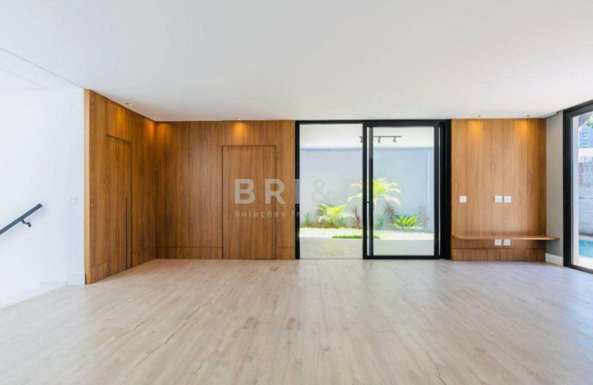 Imagem Casa com 3 Quartos à Venda, 352 m² em Indianópolis - São Paulo Imagem Casa com 3 Quartos à Venda, 352 m² em Indianópolis - São Paulo