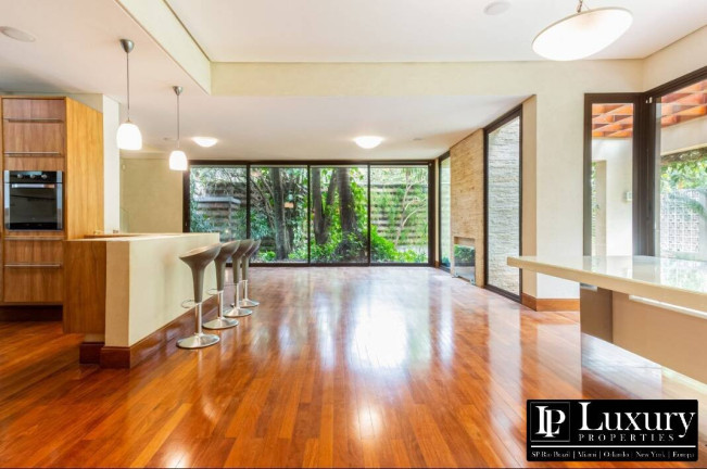 Imagem Casa com 4 Quartos à Venda, 1.019 m² em Alto De Pinheiros - São Paulo Imagem Casa com 4 Quartos à Venda, 1.019 m² em Alto De Pinheiros - São Paulo