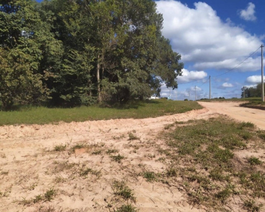 Imagem Terreno à Venda, em Ninho Verde 2 - Pardinho Imagem Terreno à Venda, em Ninho Verde 2 - Pardinho
