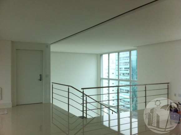 Imagem Cobertura com 3 Quartos à Venda, 330 m² em Centro - Balneário Camboriú Imagem Cobertura com 3 Quartos à Venda, 330 m² em Centro - Balneário Camboriú