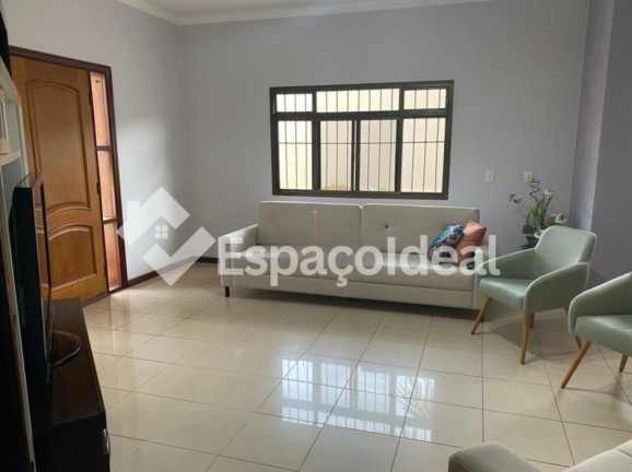 Imagem Casa com 3 Quartos à Venda, 225 m² em Jardim Itamaraty - Lençóis Paulista Imagem Casa com 3 Quartos à Venda, 225 m² em Jardim Itamaraty - Lençóis Paulista