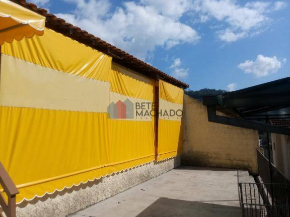 Imagem Casa com 4 Quartos à Venda, 402 m² em Agriões - Teresópolis