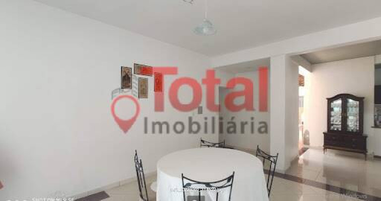 Imagem Casa com 4 Quartos para Alugar, 160 m² em Giovanini - Coronel Fabriciano