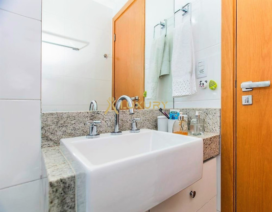 Imagem Imóvel com 3 Quartos à Venda, 85 m² em Santo Antônio - Belo Horizonte Imagem Imóvel com 3 Quartos à Venda, 85 m² em Santo Antônio - Belo Horizonte