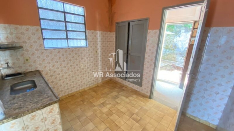 Imagem Casa com 3 Quartos à Venda, 70 m² Imagem Casa com 3 Quartos à Venda, 70 m²