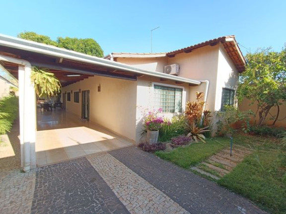 Imagem Casa com 3 Quartos à Venda, 212 m² em Parque Flamboyant - Aparecida De Goiania Imagem Casa com 3 Quartos à Venda, 212 m² em Parque Flamboyant - Aparecida De Goiania