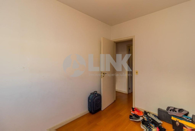 Imagem Apartamento com 3 Quartos à Venda, 83 m² em Mont Serrat - Porto Alegre