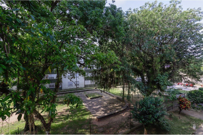 Imagem Imóvel com 2 Quartos à Venda, 46 m² em Cavalhada - Porto Alegre Imagem Imóvel com 2 Quartos à Venda, 46 m² em Cavalhada - Porto Alegre